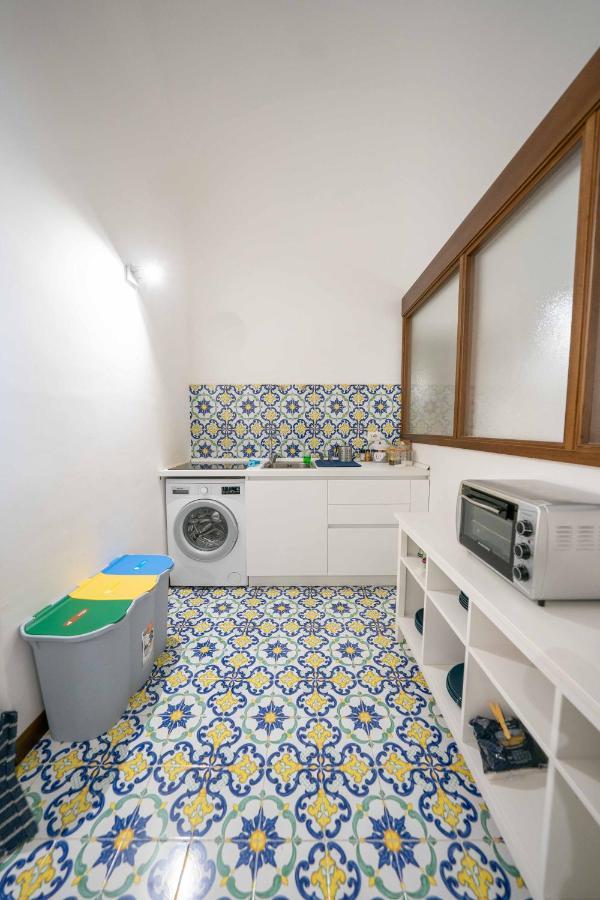 Arcoleo Prestige By Dimorra Bed & Breakfast Napoli Bagian luar foto